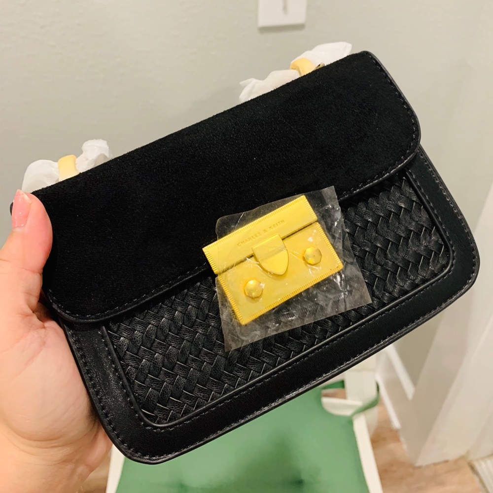 Gorgeous black crossbody chain bag - Picture 3 of 4